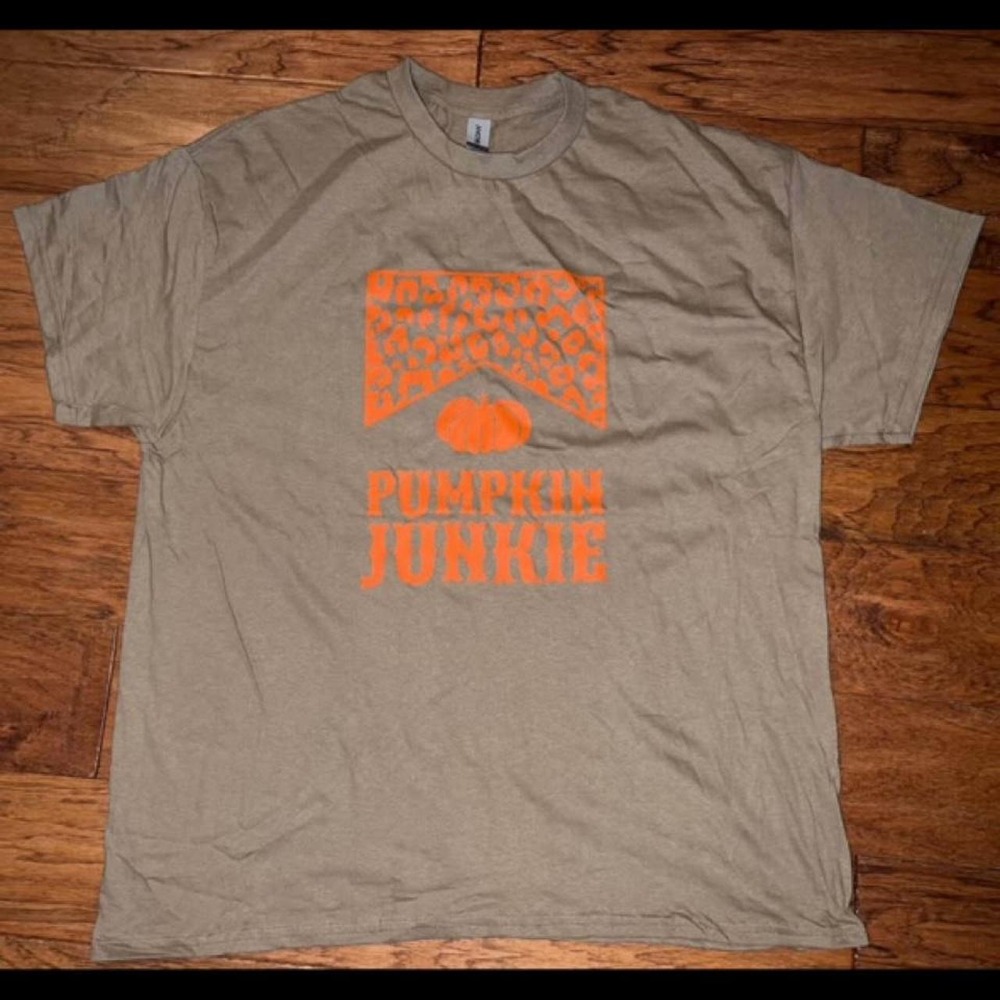 XL Pumpkin Junkie T-Shirt